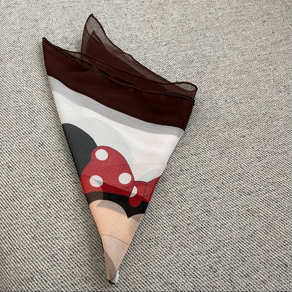 Minnie Mouse Brown Scarf Wrap - Picture 3 of 4